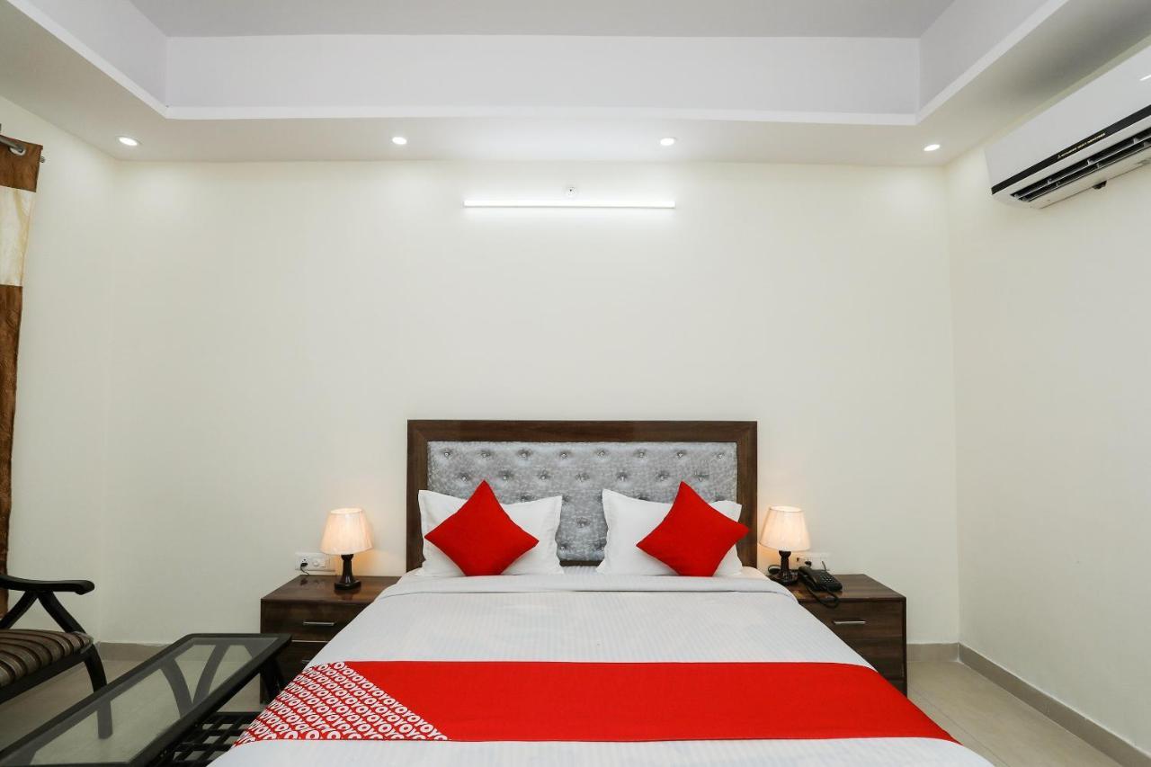 Oyo 35511 Hotel Park View Rohtak エクステリア 写真