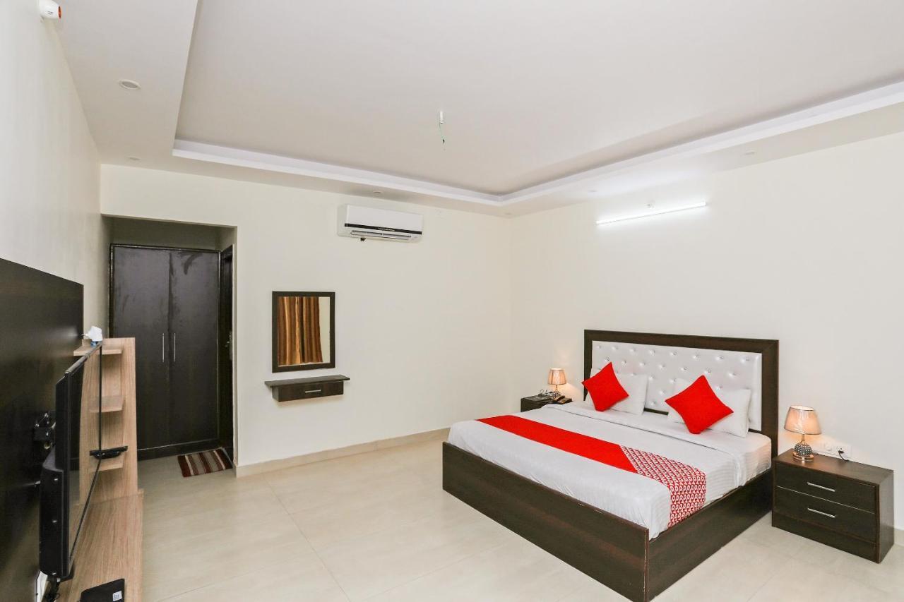 Oyo 35511 Hotel Park View Rohtak エクステリア 写真