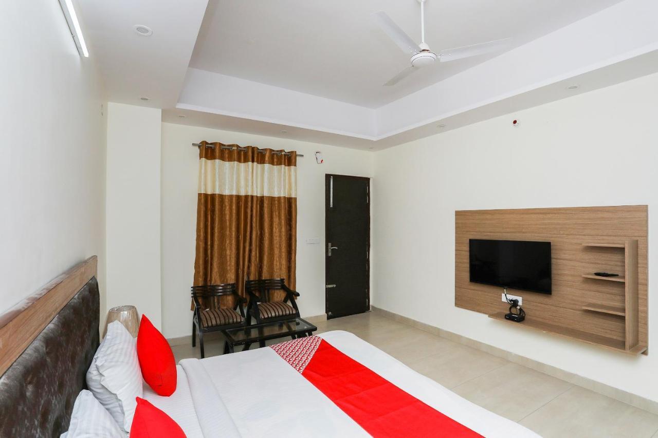 Oyo 35511 Hotel Park View Rohtak エクステリア 写真