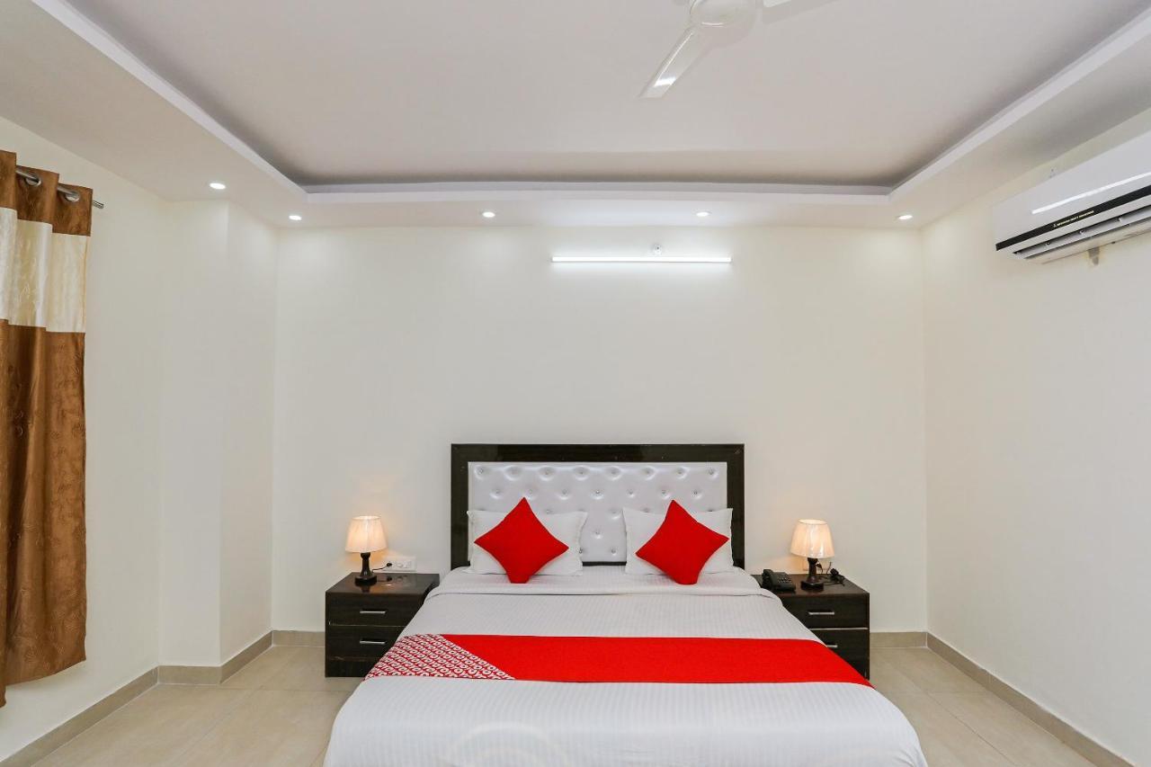 Oyo 35511 Hotel Park View Rohtak エクステリア 写真